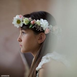 flower girl hairstyle wedding hairdresser sunshine coast